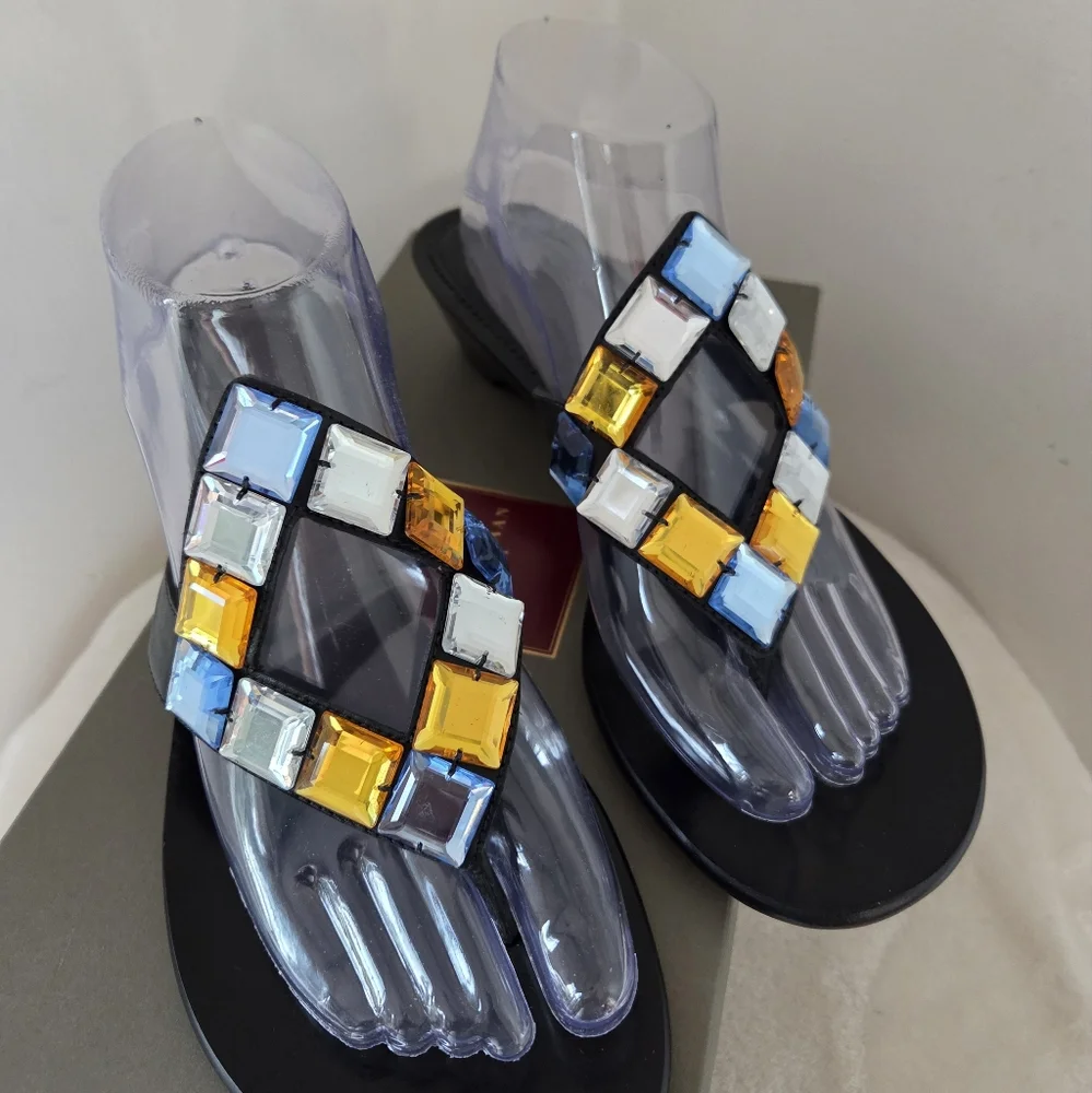 COLE HAAN Pompano Black Leather Jewel Accents Thong Sandals SZ 9B